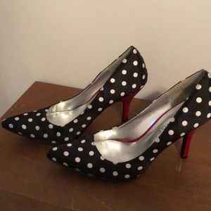 Rampage size 9 polka dot high heel shoes